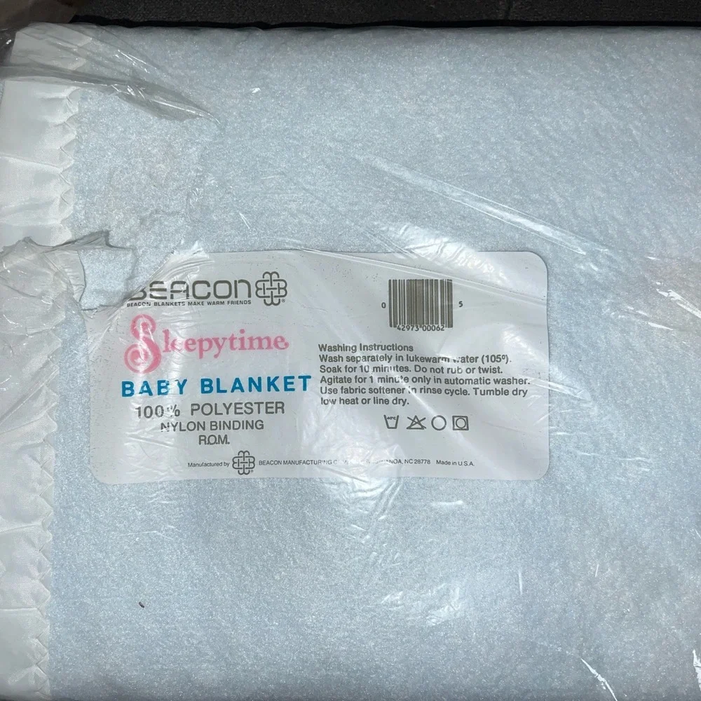 Beacon Baby Blanket *Vintage* 40